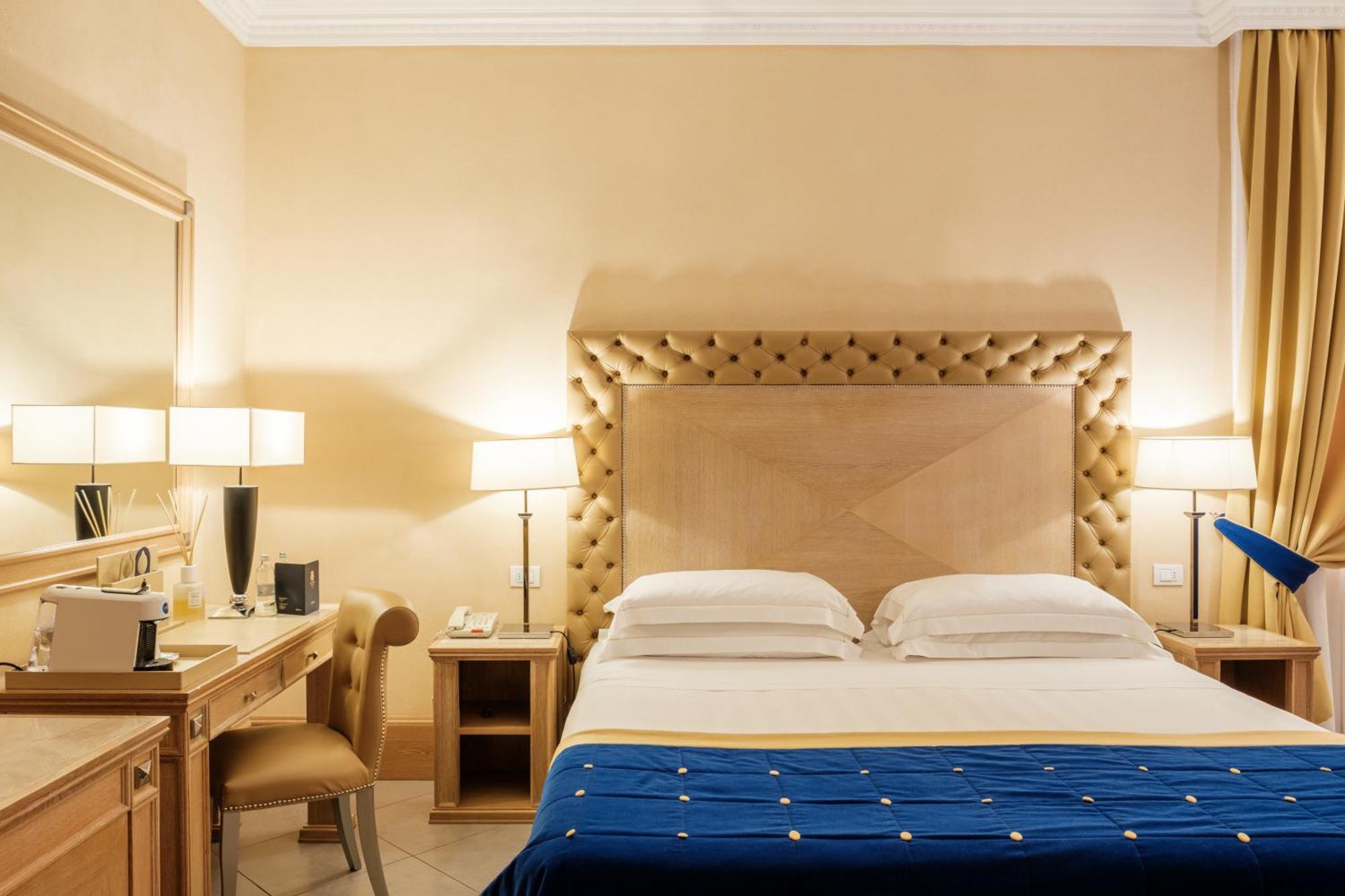 فندق ومنتجع فيلا تولومي فلورنس المظهر الخارجي الصورة A room at the hotel