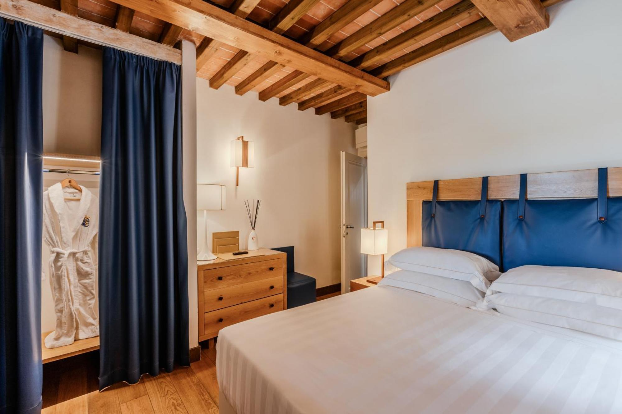 فندق ومنتجع فيلا تولومي فلورنس المظهر الخارجي الصورة A room at the hotel